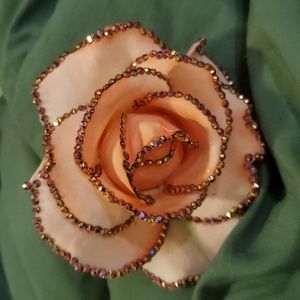 SOLD *********Peachy Hair Flower